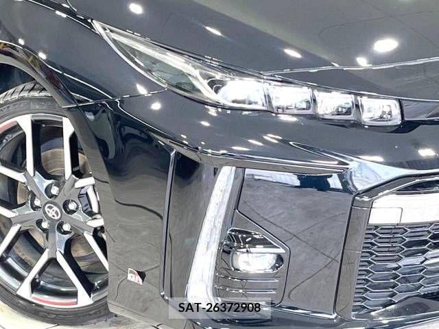 Toyota PRIUS PHV 2022-04 228901-12