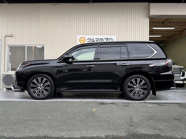 Lexus LX 2019-04 16168-2