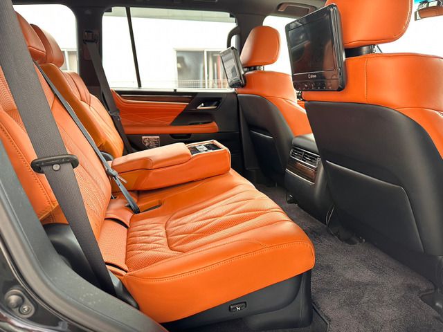 Lexus LX 2019-04 16168-13