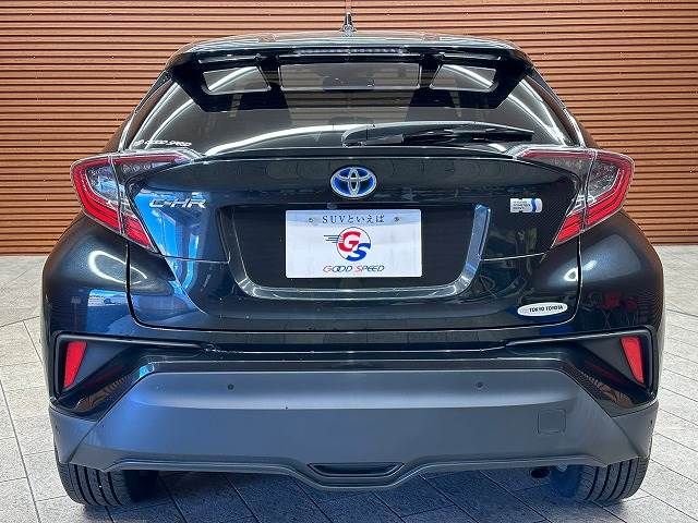 Toyota C-HR 2017-07 9555-18