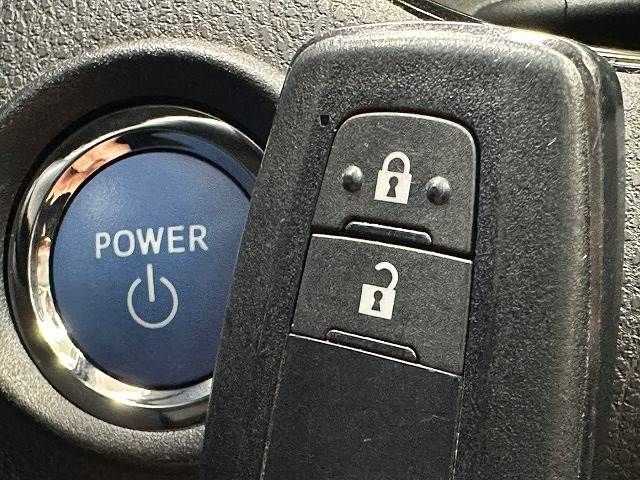 Toyota C-HR 2017-07 9555-14