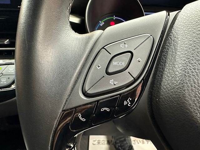 Toyota C-HR 2017-07 9555-4
