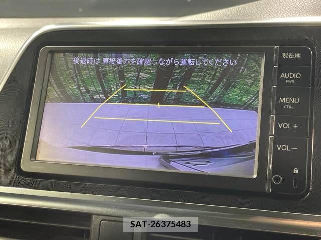 Toyota SIENTA 2015-08 348671-3