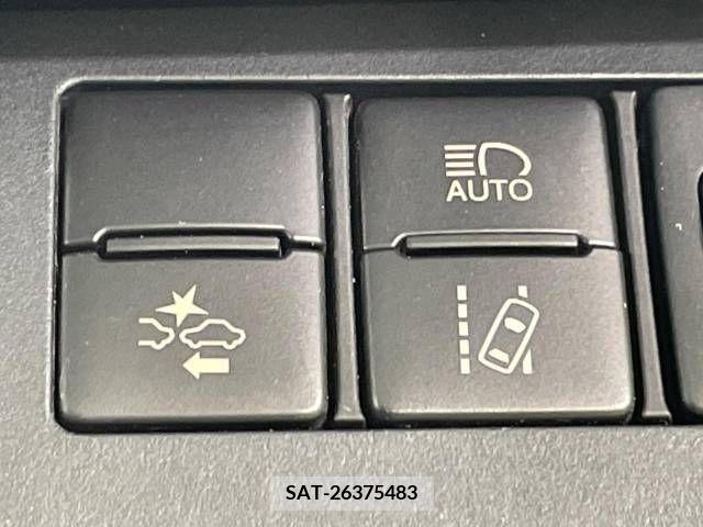 Toyota SIENTA 2015-08 348671-5