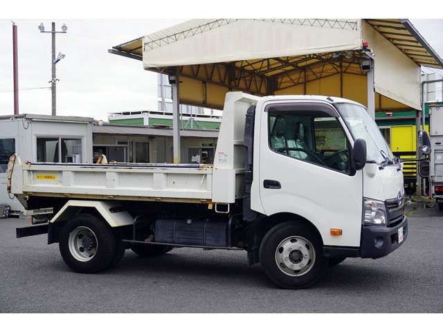 Hino DUTRO 2017-02 184706-5