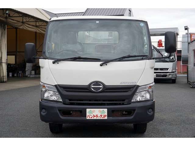 Hino DUTRO 2017-02 184706-1