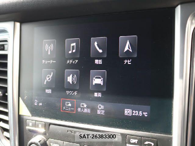 Porsche MACAN 2017-02 236368-9