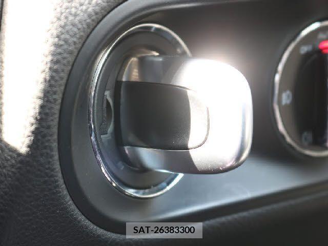 Porsche MACAN 2017-02 236368-8