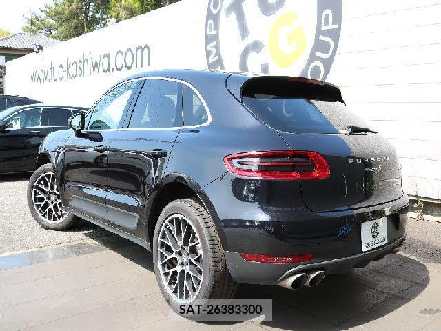 Porsche MACAN 2017-02 236368-12