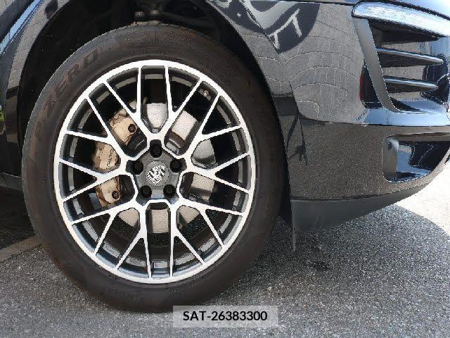 Porsche MACAN 2017-02 236368-7