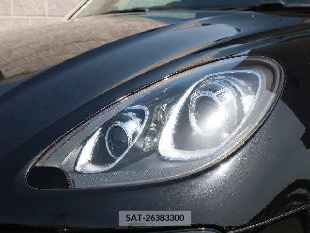 Porsche MACAN 2017-02 236368-18