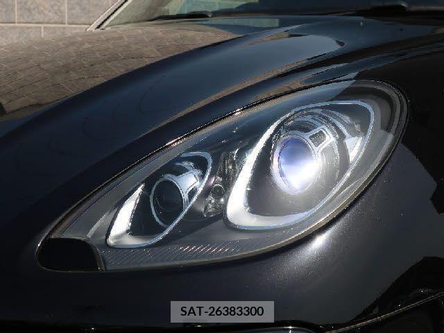 Porsche MACAN 2017-02 236368-19