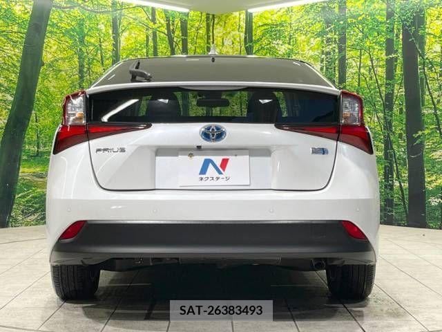 Toyota PRIUS 2021-02 211818-15