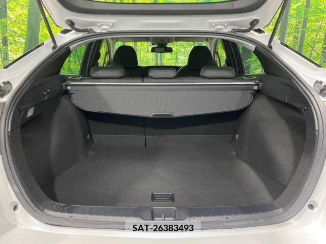 Toyota PRIUS 2021-02 211818-10