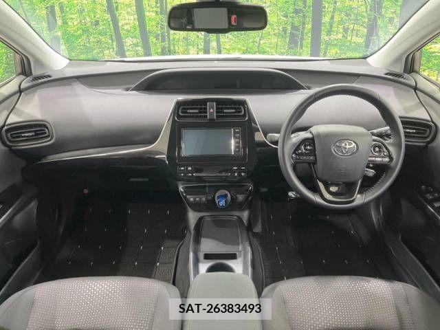 Toyota PRIUS 2021-02 211818-1