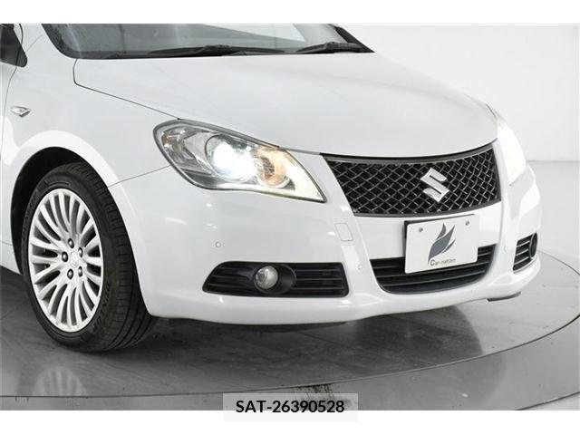 Suzuki KIZASHI 2015-09 362295-2