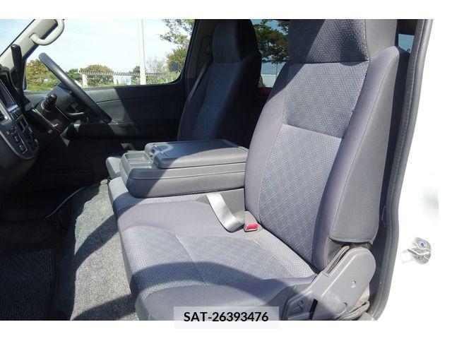 Nissan Caravan 2011-09 203596-7