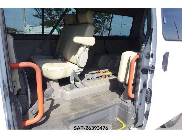 Nissan Caravan 2011-09 203596-8