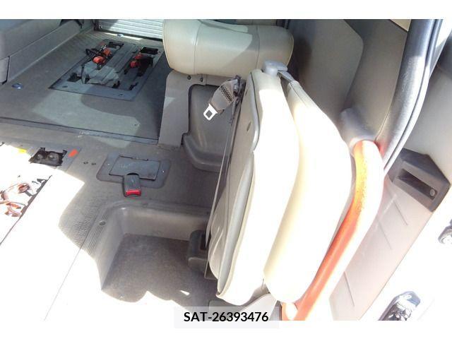 Nissan Caravan 2011-09 203596-13
