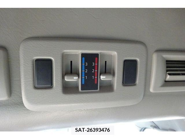 Nissan Caravan 2011-09 203596-14