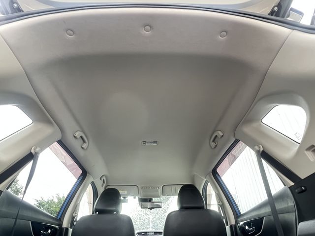 Nissan X-TRAIL 2019-01 18837-14