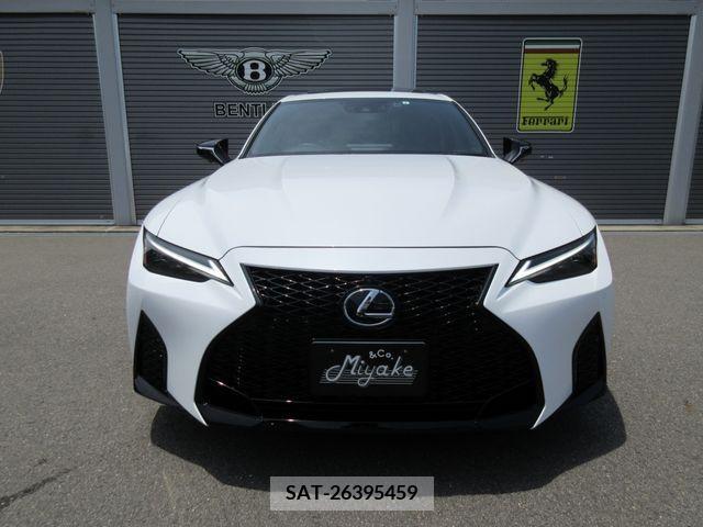 Lexus IS 2023-01 316770-3