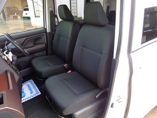 Toyota ROOMY 2020-02 1753-8