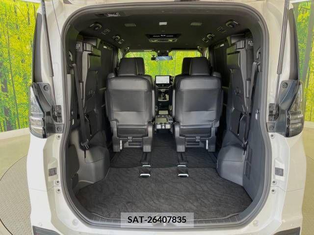 Toyota VOXY 2023-01 345547-11