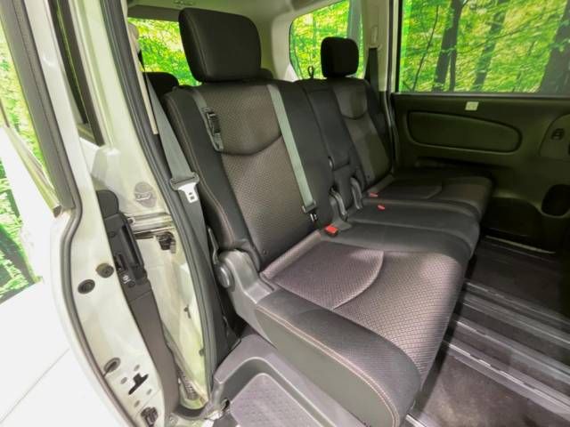 Nissan SERENA 2012-12 18162-8