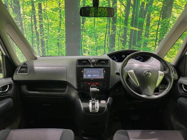 Nissan SERENA 2012-12 18162-1