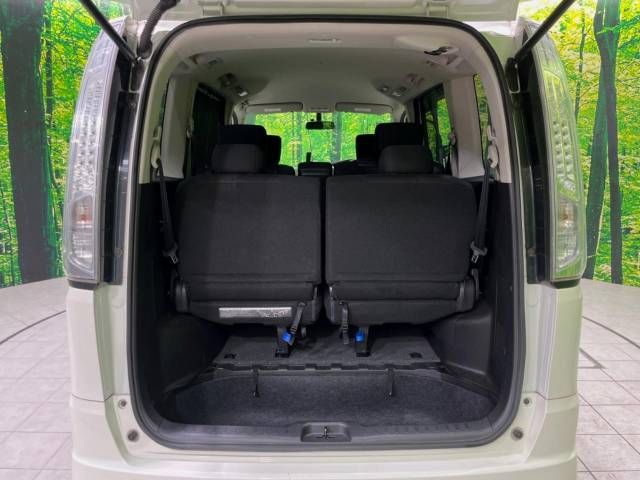 Nissan SERENA 2012-12 18162-10
