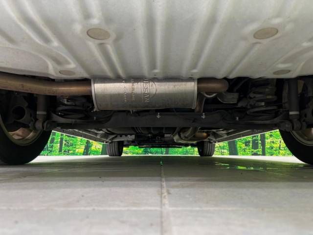 Nissan SERENA 2012-12 18162-19
