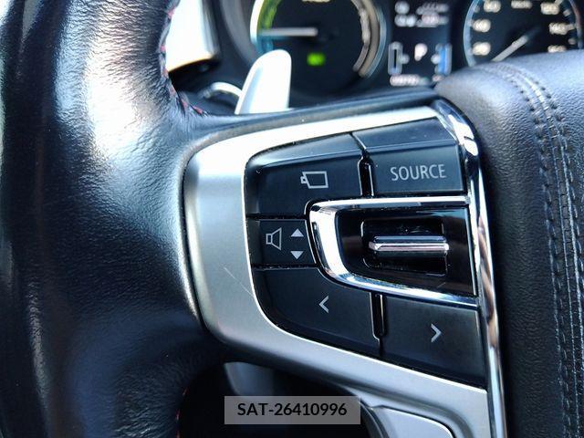 Mitsubishi OUTLANDER PHEV 2018-04 331719-20