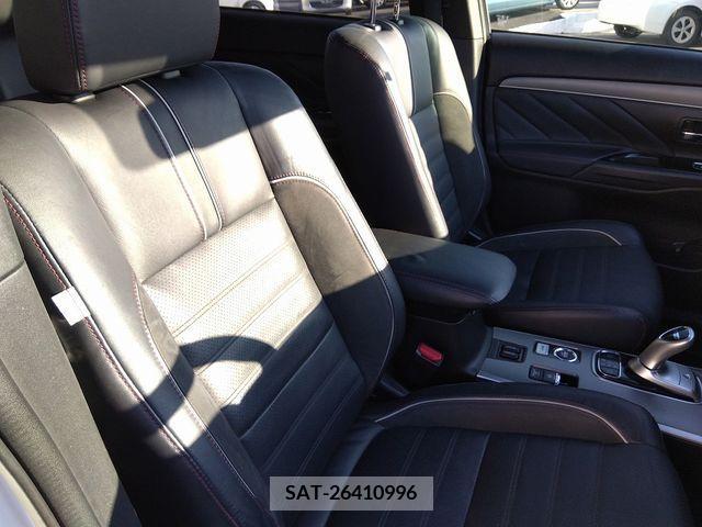 Mitsubishi OUTLANDER PHEV 2018-04 331719-17