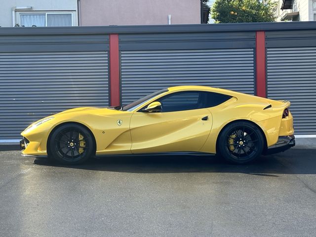 Ferrari 812 2019-09 193812-25
