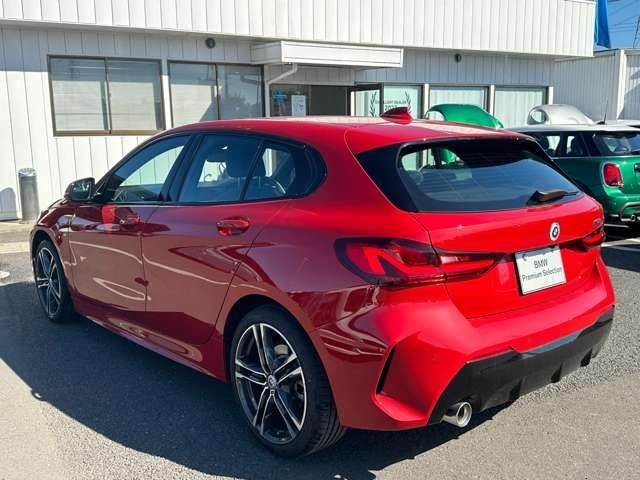Bmw 1 SERIES 2023-03 13977-2
