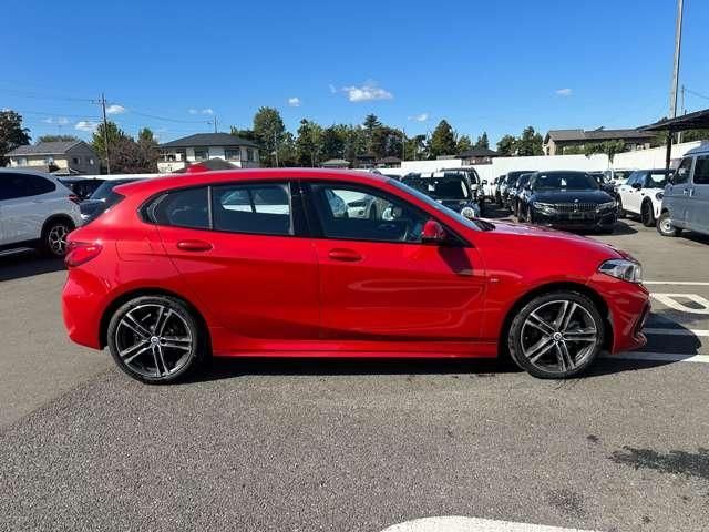 Bmw 1 SERIES 2023-03 13977-8