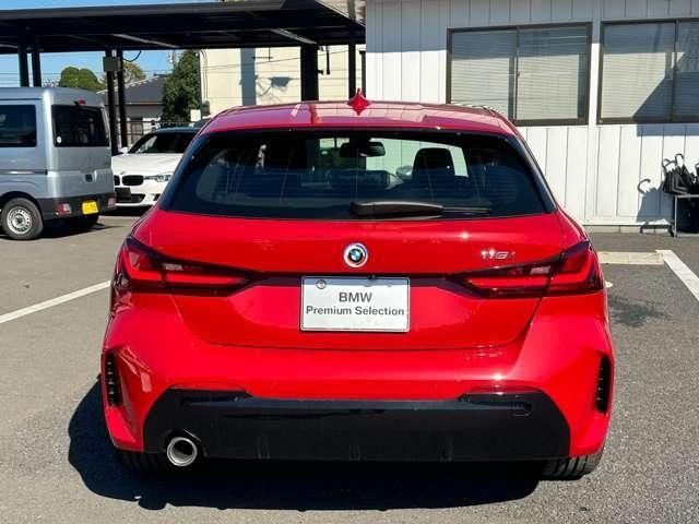 Bmw 1 SERIES 2023-03 13977-9