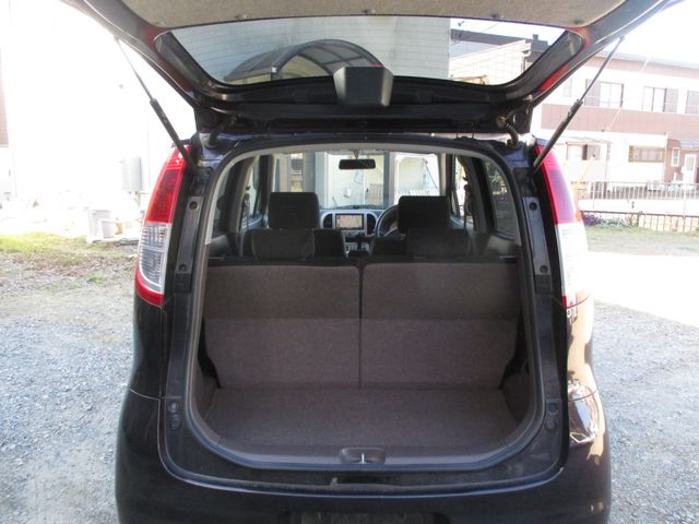 Nissan MOCO 2010-08 28166-7