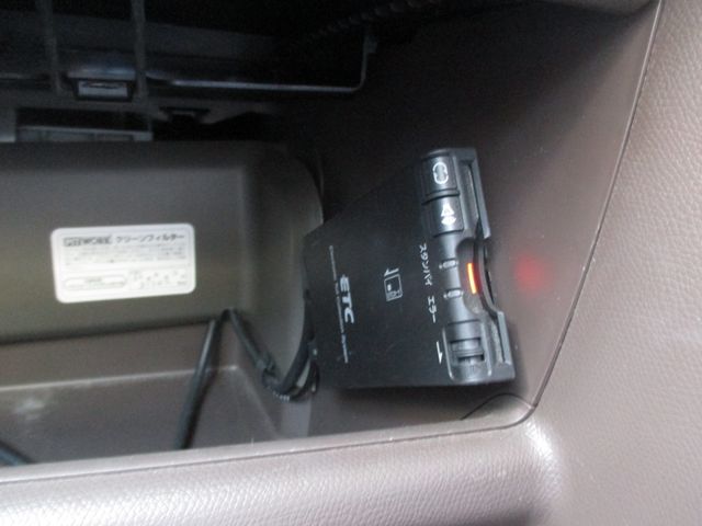 Nissan MOCO 2010-08 28166-17