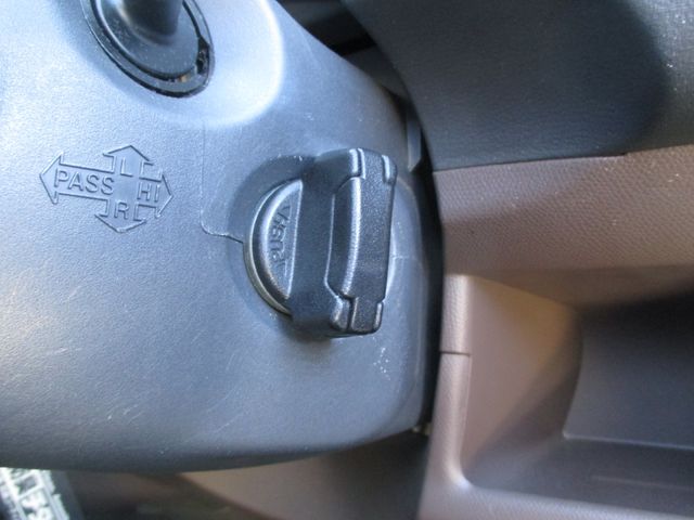 Nissan MOCO 2010-08 28166-19