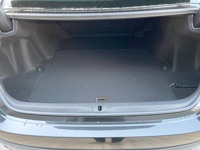 Lexus RC 2018-03 22453-11