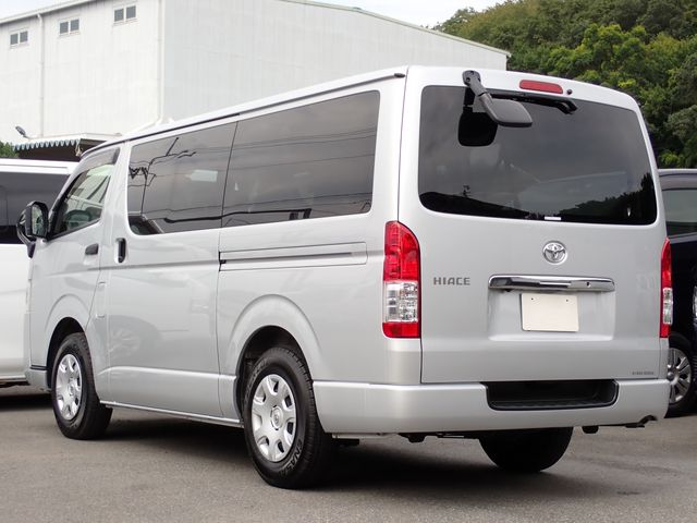Toyota HIACE VAN 2020-06 20238-3
