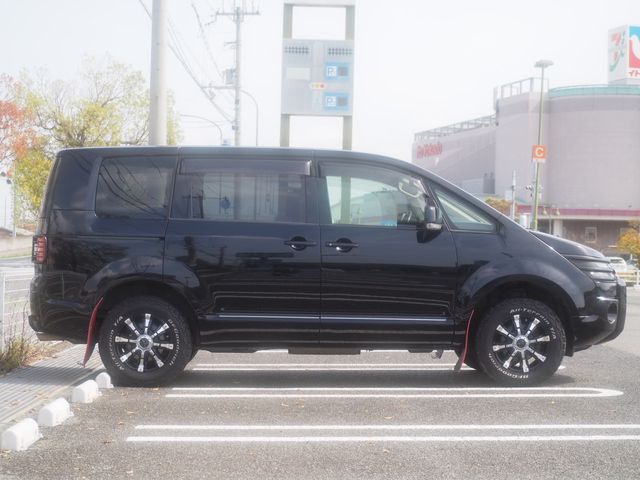 Mitsubishi DELICA D5 2009-09 1195-5