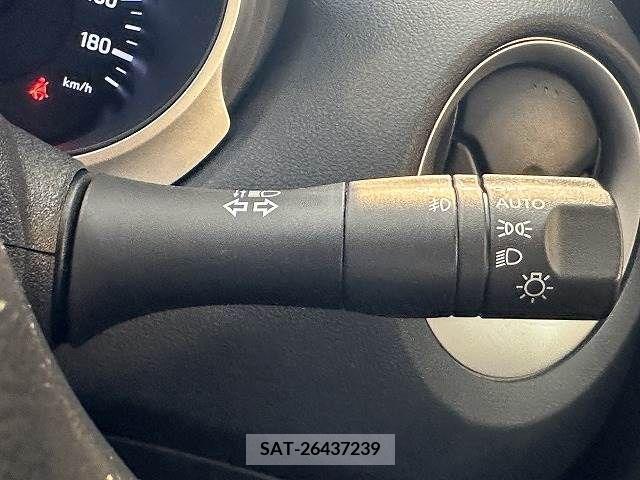 Nissan JUKE 2011-10 374320-4