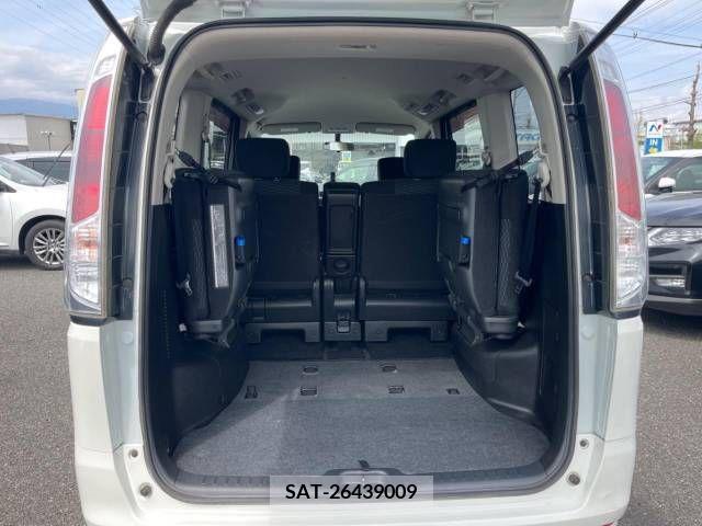 Nissan SERENA 2011-07 252830-11
