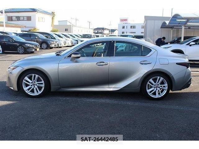 Lexus IS 2021-01 207594-10