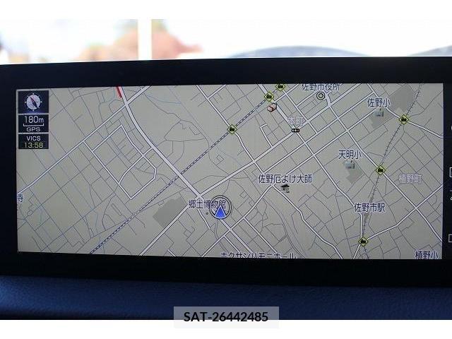 Lexus IS 2021-01 207594-3