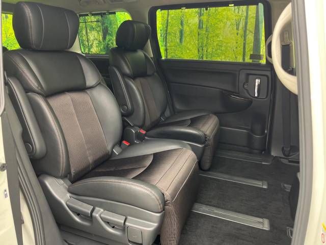 Nissan ELGRAND 2019-11 14661-9