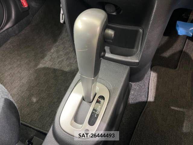Nissan NOTE 2011-10 327046-19
